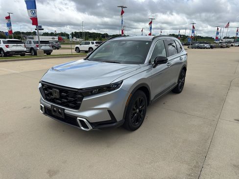 Used 2023 Honda CR-V Sport Touring image 1
