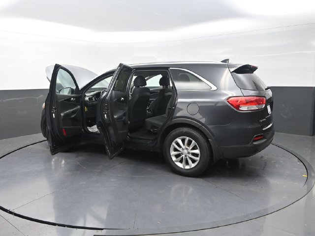 Used 2018 Kia Sorento AWD image 36
