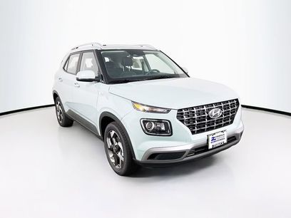 New 2025 Hyundai Venue SEL