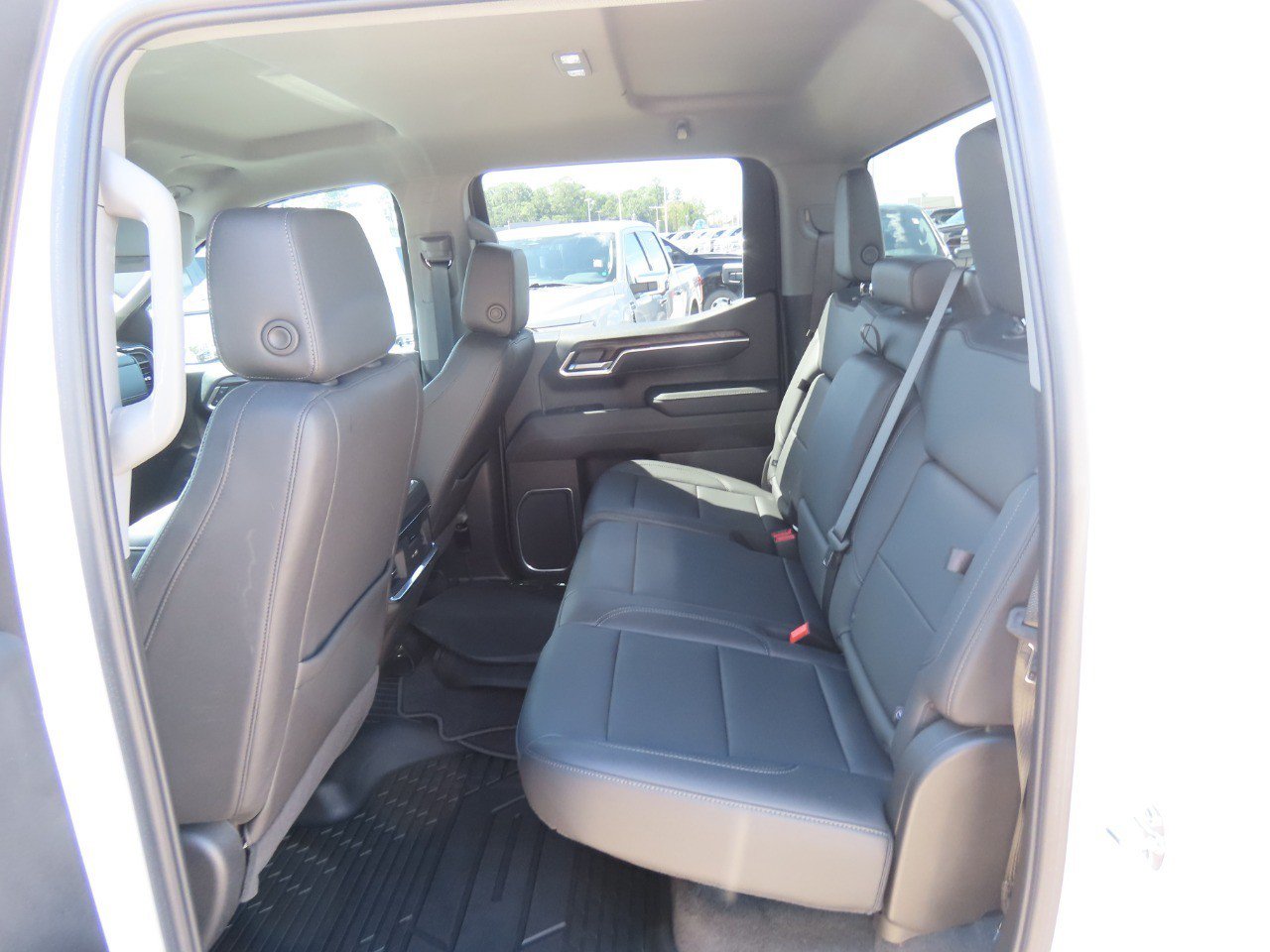 Used 2025 GMC Sierra 1500 SLT w/ SLT Premium Package AWD/4WD image 19