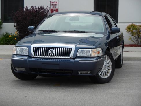 Used 2008 Mercury Grand Marquis LS image 3