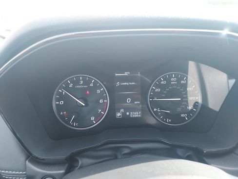 Certified 2025 Subaru Outback Premium AWD/4WD image 12