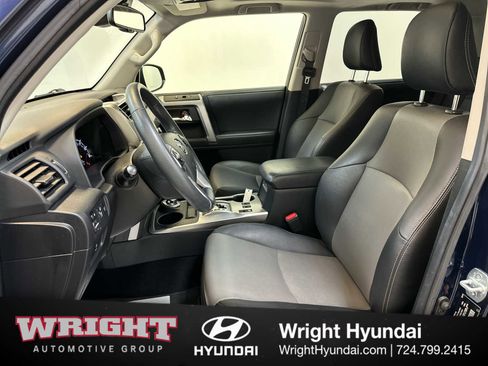 Used 2020 Toyota 4Runner SR5 Premium image 11