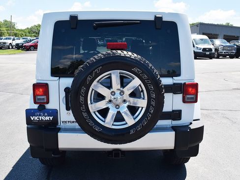 Used 2018 Jeep Wrangler Unlimited Sahara w/ Max Tow Package AWD/4WD image 22