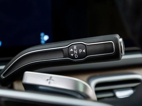 New 2026 Mercedes-Benz GLS 450 4MATIC image 26