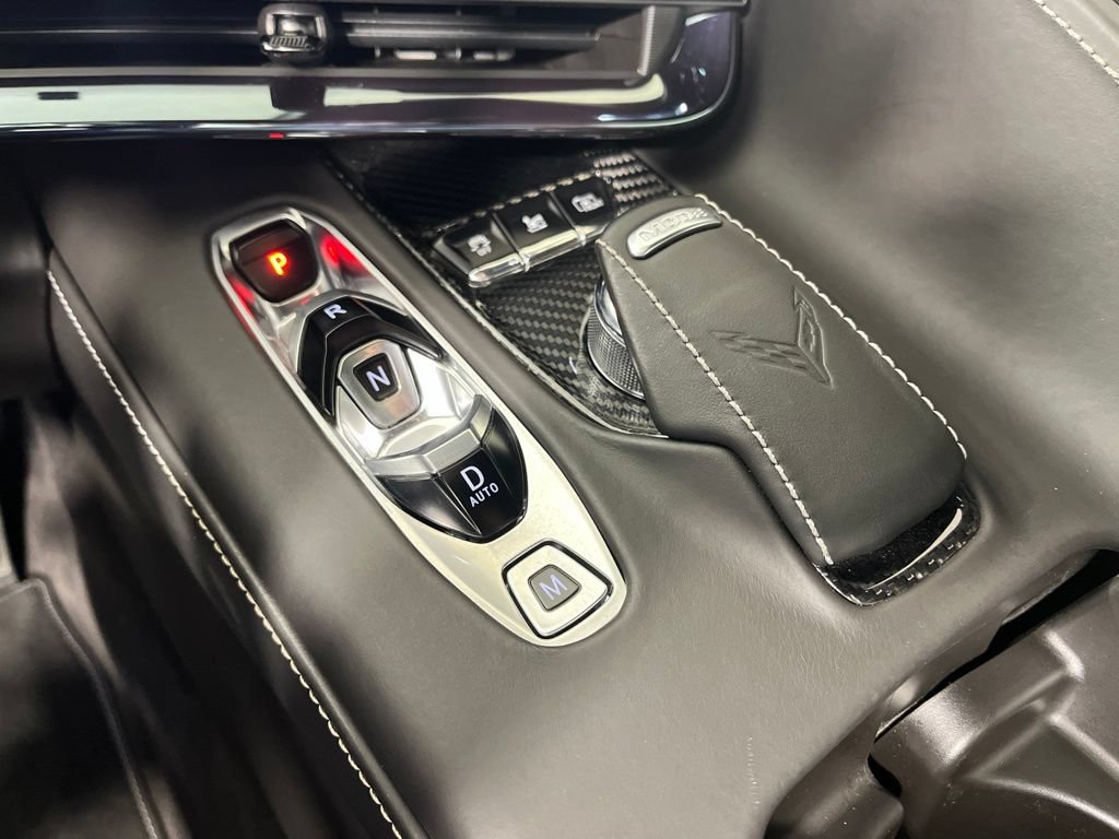 Used 2023 Chevrolet Corvette Stingray Premium Conv w/ Z51 Performance Package RWD image 29