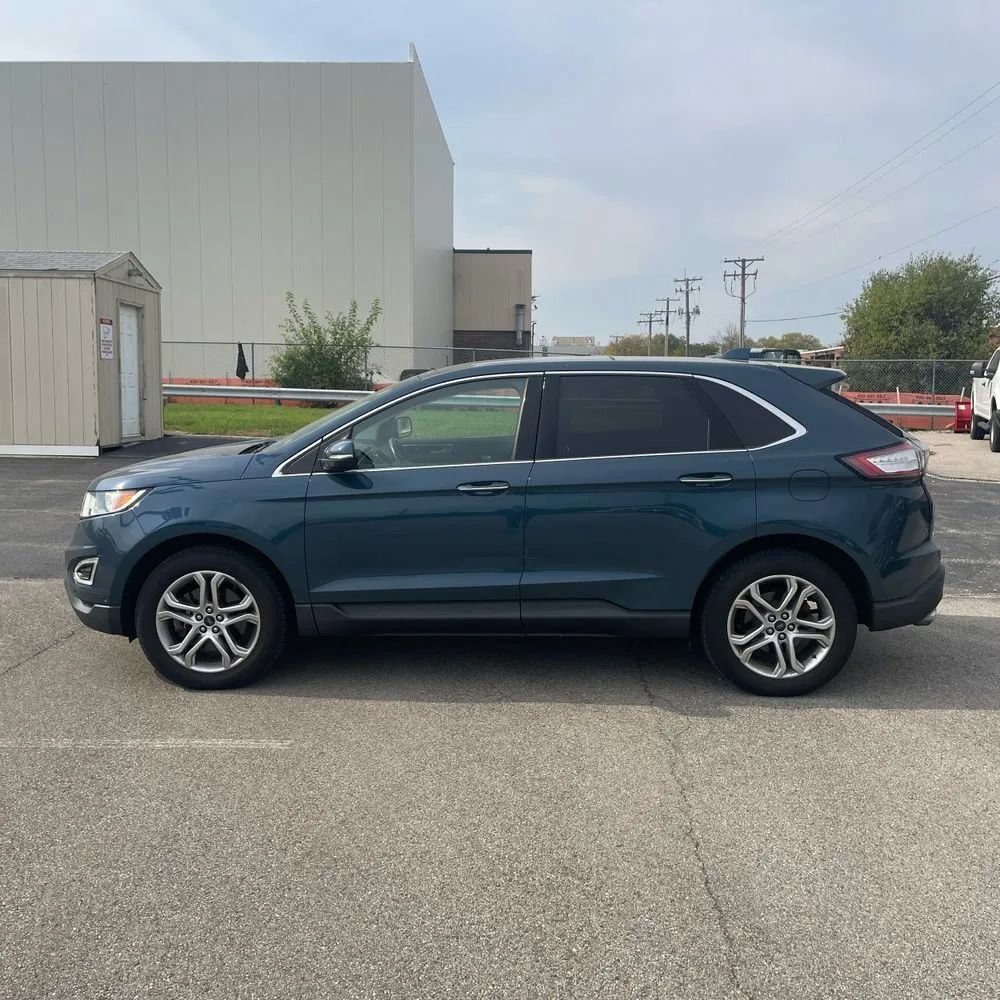 Used 2016 Ford Edge Titanium w/ Equipment Group 302A AWD/4WD image 3