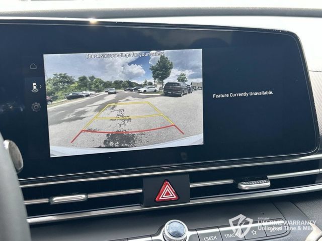 New 2026 Hyundai Elantra Limited FWD image 32