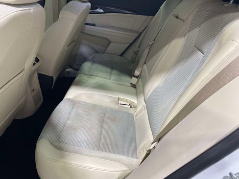 Used 2022 Buick Envision Preferred FWD image 12