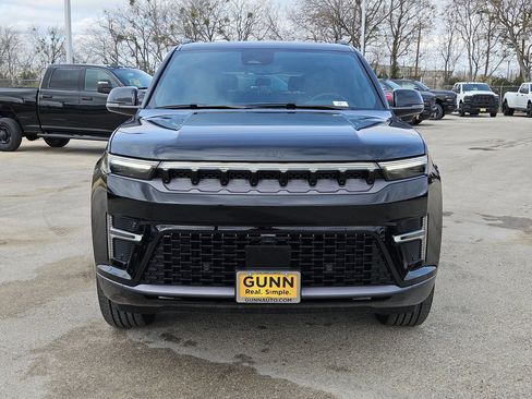 New 2026 Jeep Grand Wagoneer Limited w/ Premium Group II image 8