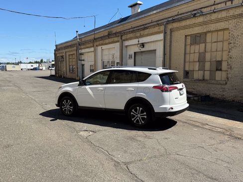 Used 2018 Toyota RAV4 LE w/ All Weather Liner Package AWD/4WD image 6