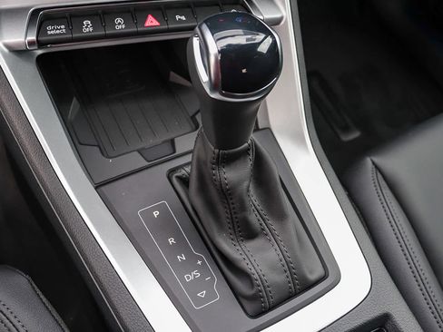 New 2025 Audi Q3 2.0T Premium image 26