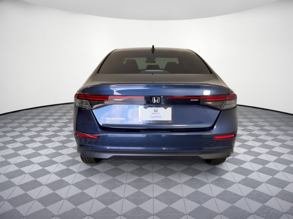 Used 2025 Honda Accord SE image 11