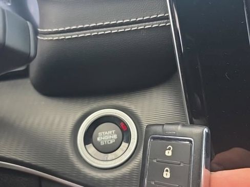 Used 2023 Jeep Grand Cherokee L Laredo AWD/4WD image 18