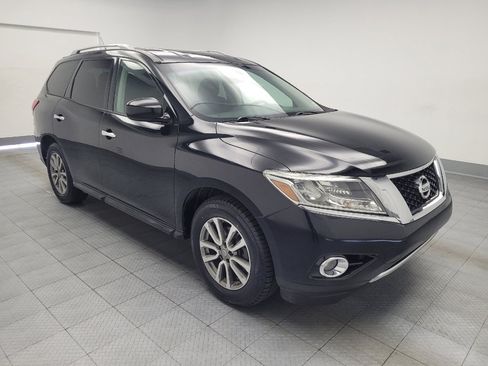 Used 2016 Nissan Pathfinder SV AWD/4WD image 13