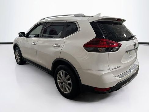 Used 2018 Nissan Rogue SV w/ Premium Package image 8