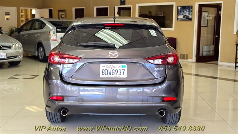 Used 2018 MAZDA MAZDA3 Sport FWD image 9