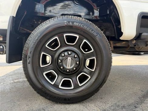 Used 2023 Ford F350 Platinum AWD/4WD image 38