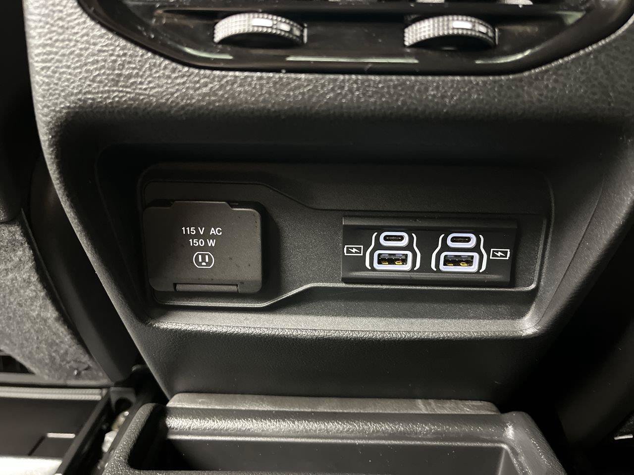 Used 2025 Jeep Grand Cherokee L Altitude AWD/4WD image 12