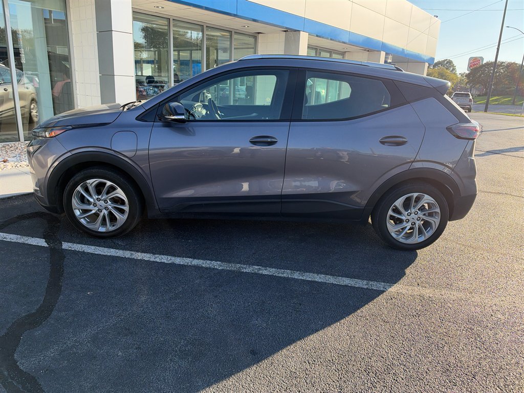 Used 2023 Chevrolet Bolt EUV LT FWD image 7