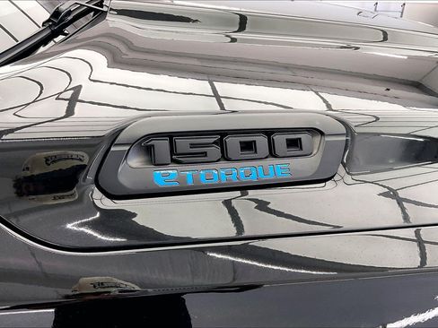 Used 2022 RAM 1500 Big Horn AWD/4WD image 30