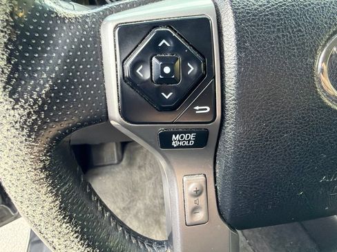 Used 2015 Toyota 4Runner Limited AWD/4WD image 18