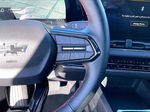 Used 2025 Chevrolet Equinox RS w/ Safety and Technology Package image 23