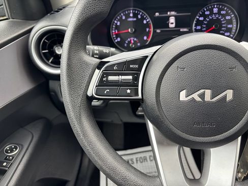 Used 2024 Kia Forte LXS FWD image 21