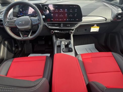 New 2025 Chevrolet Equinox EV RS w/ Convenience Package II image 23