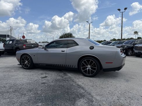Used 2016 Dodge Challenger R/T Scat Pack RWD image 7