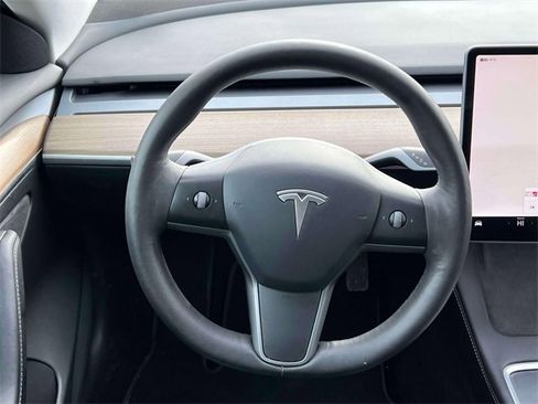 Used 2022 Tesla Model 3 Long Range image 15