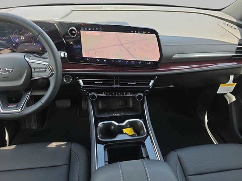 New 2026 Chevrolet Traverse Z71 w/ Driver Confidence Package AWD/4WD image 13