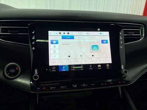 Used 2023 Jeep Wagoneer Series III w/ Premium Group I AWD/4WD image 31