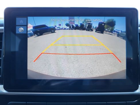 Used 2025 Hyundai Venue SEL FWD image 12
