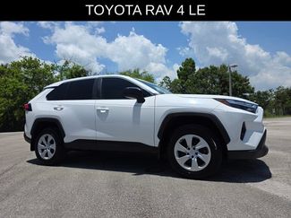 Used 2025 Toyota RAV4 LE FWD video 1