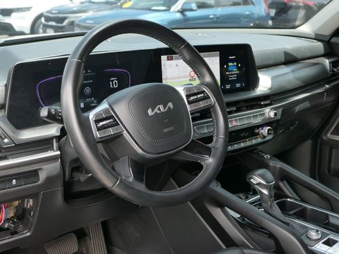 Used 2024 Kia Telluride S w/ S Sunroof Package FWD image 11