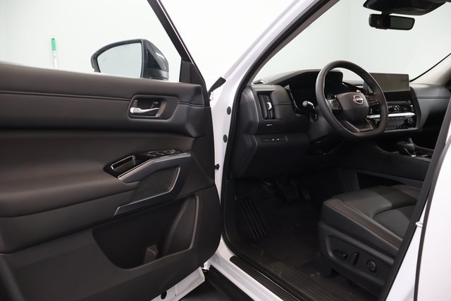 New 2026 Nissan Pathfinder SL AWD/4WD image 8