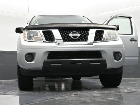Used 2019 Nissan Frontier SV image 28