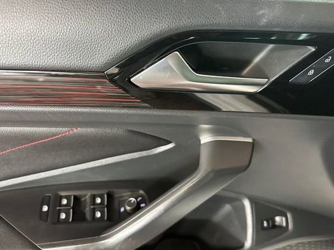 Used 2022 Volkswagen Jetta GLI Autobahn image 12