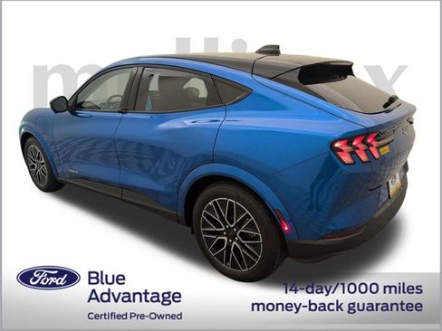 Certified 2025 Ford Mustang Mach-E Premium image 11