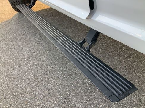 Certified 2022 RAM 2500 Limited w/ Body Color Bumper Group AWD/4WD image 13