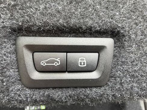 Certified 2026 BMW 530i xDrive w/ Premium Package AWD/4WD image 23