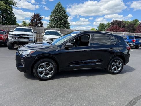 Used 2024 Ford Escape ST-Line w/ Tech Pack #1 AWD/4WD image 4