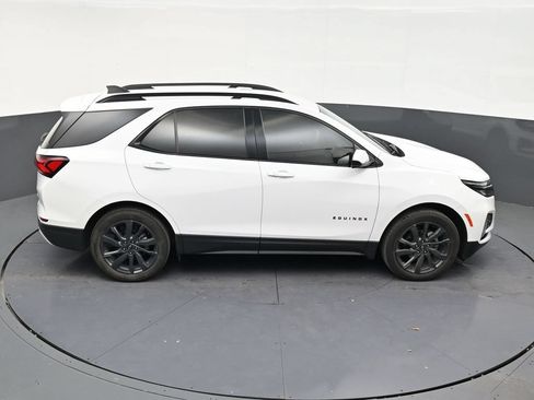 Used 2024 Chevrolet Equinox RS FWD image 16