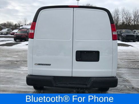 Certified 2022 Chevrolet Express 2500 Extended image 5