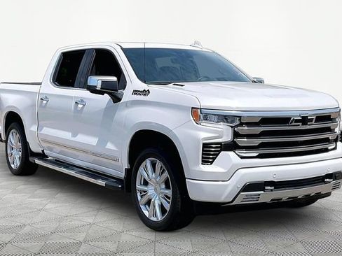 Used 2023 Chevrolet Silverado 1500 High Country w/ Technology Package AWD/4WD image 1