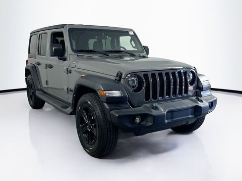Used 2023 Jeep Wrangler Unlimited Sport AWD/4WD image 3