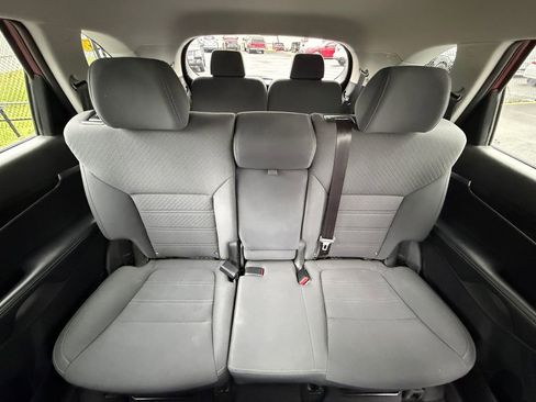 Used 2019 Kia Sorento LX image 41