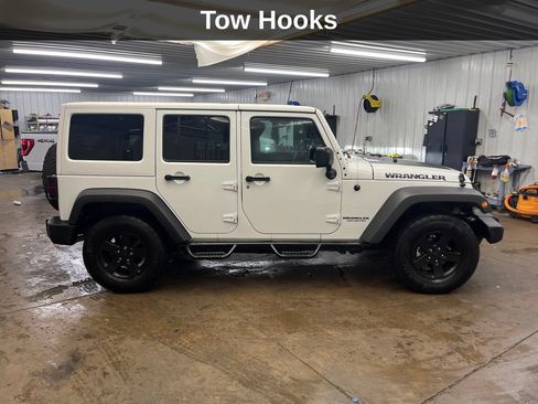 Used 2017 Jeep Wrangler Unlimited Sport AWD/4WD image 8