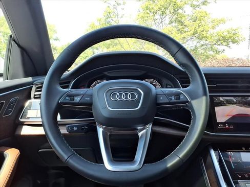 Used 2025 Audi Q8 Premium Plus w/ Premium Plus Package AWD/4WD image 12